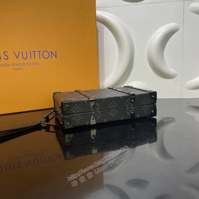 LV專櫃新款包包 路易威登Wallet Trunk小硬箱 M20249 LV黑花方形手拿包  ydh4240